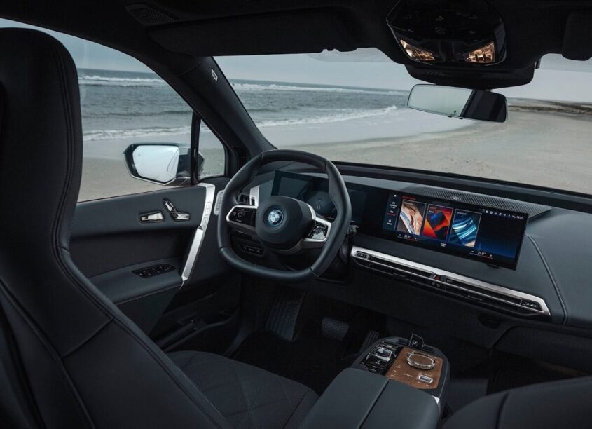 BMW iX M60
