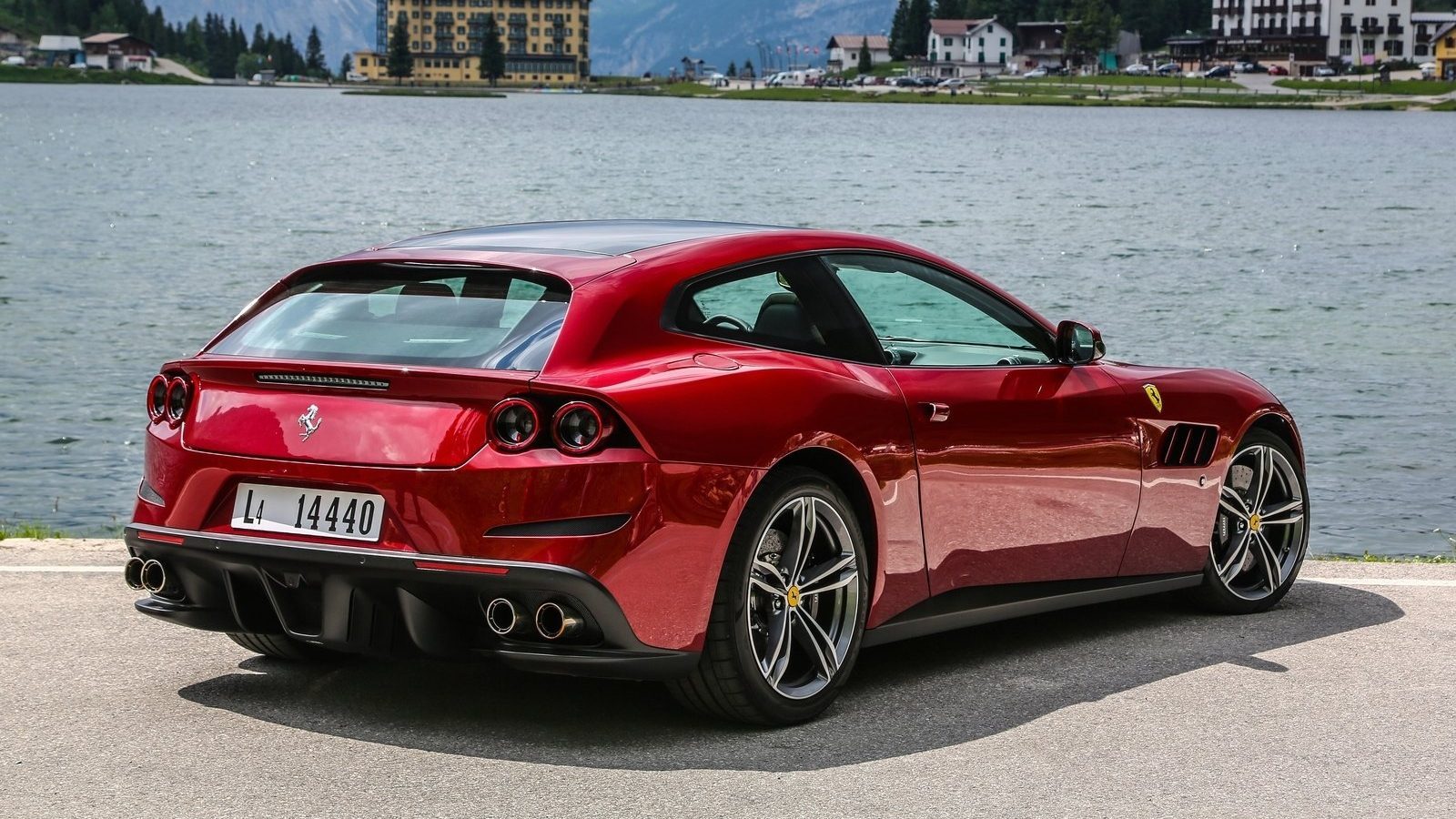Ferrari GTC4 Lusso