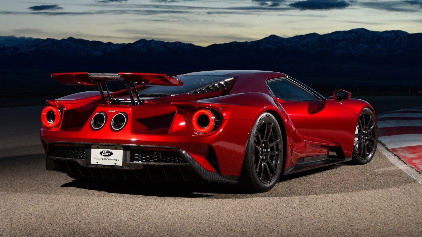 Ford GT