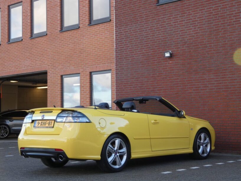 Gele 9-3 Aero Cabrio
