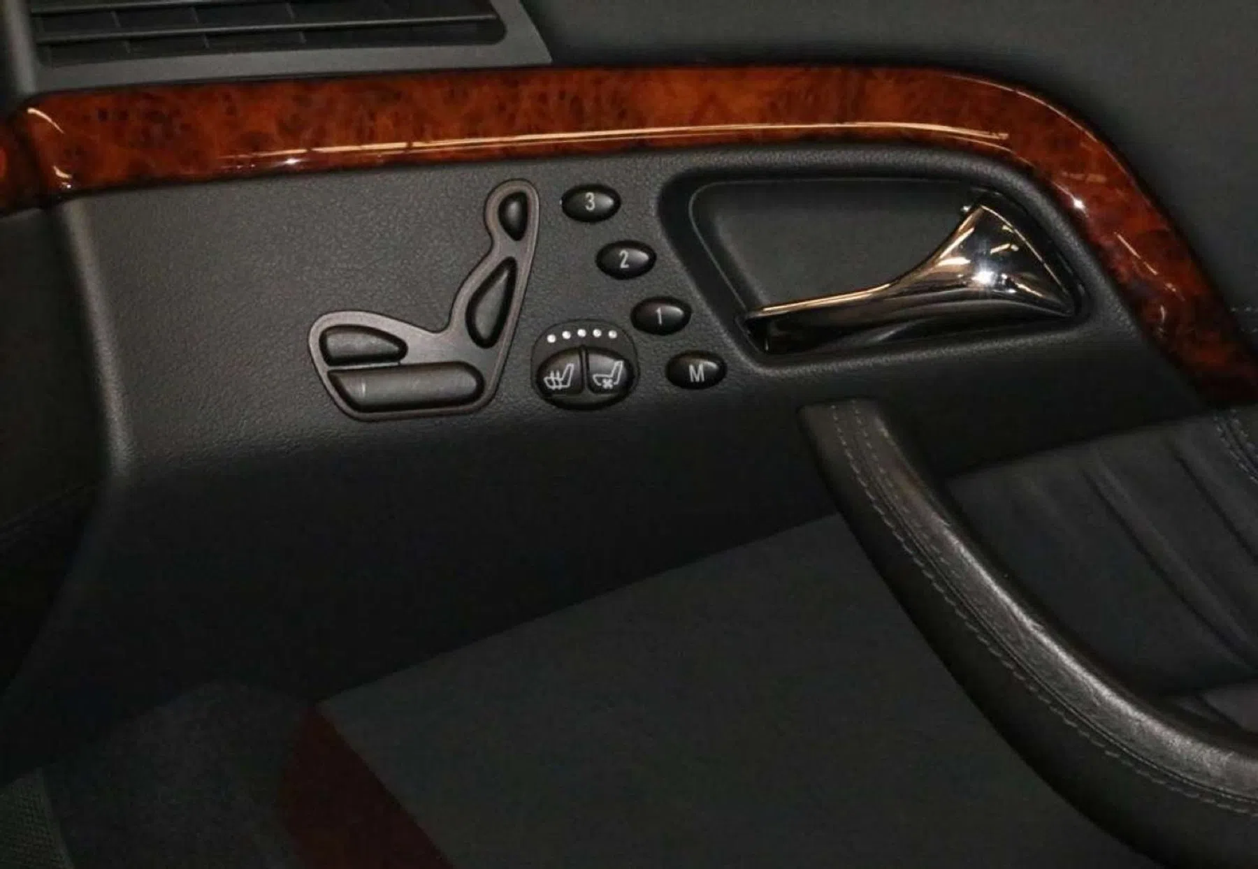 Zeldzame S63 AMG met V12