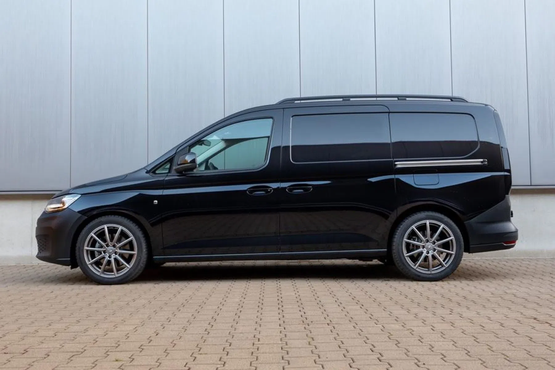 lage VW Caddy
