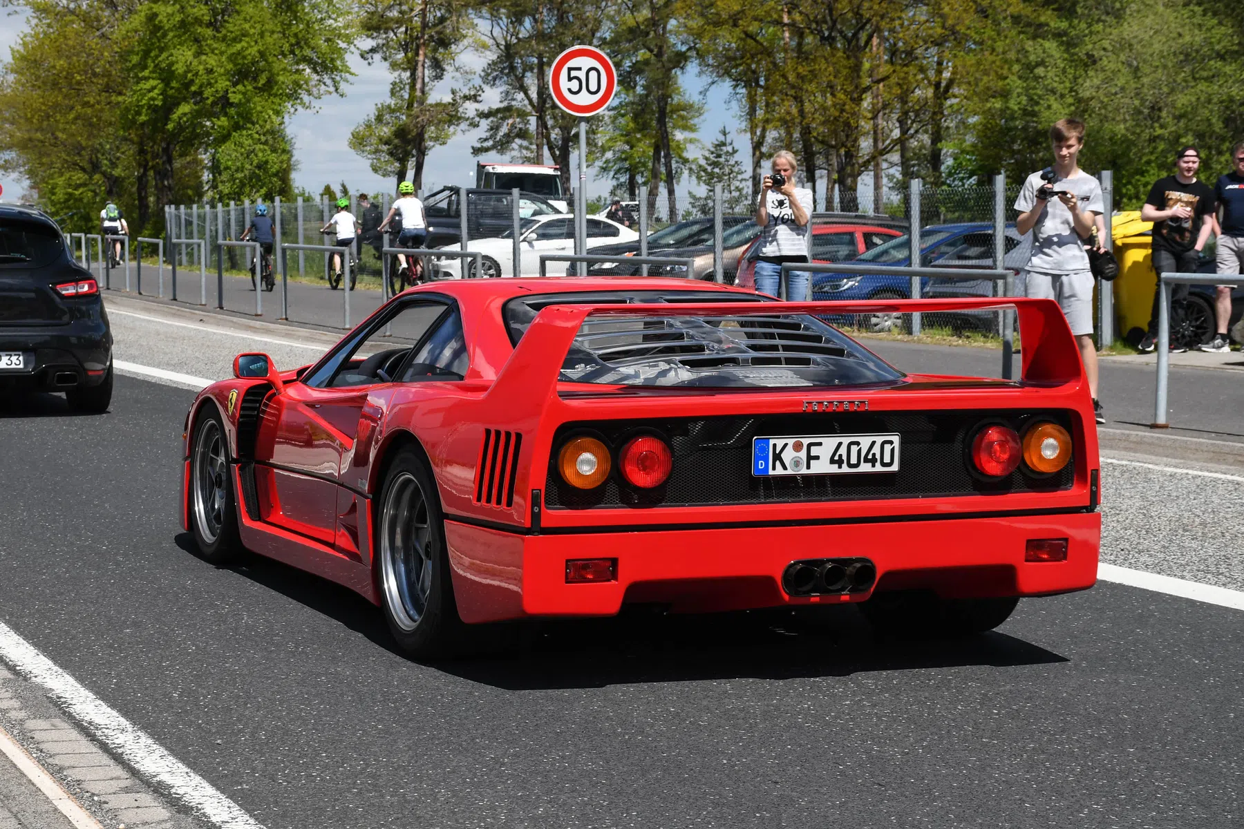 F40