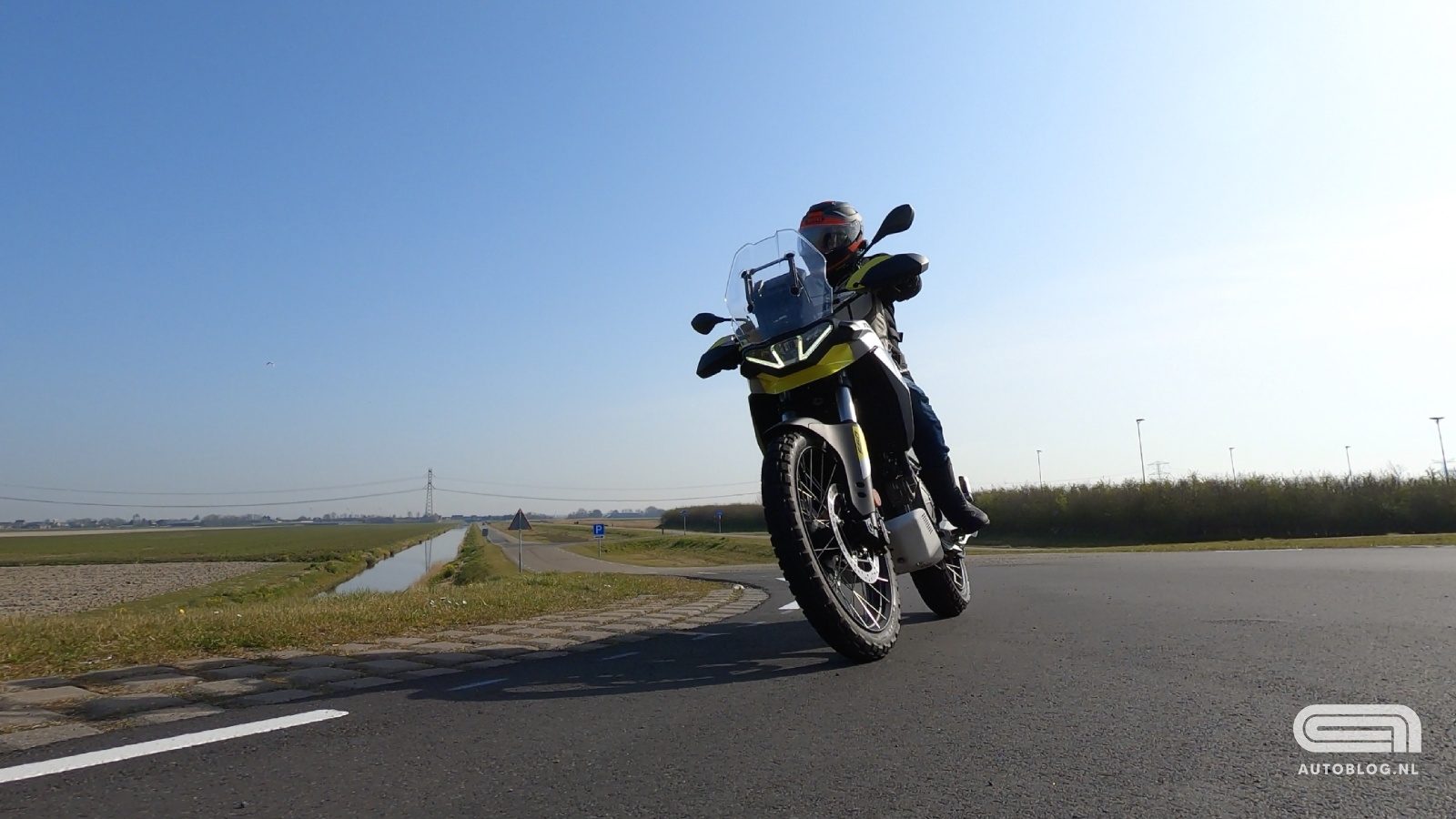 Aprilia Tuareg 660 rijtest