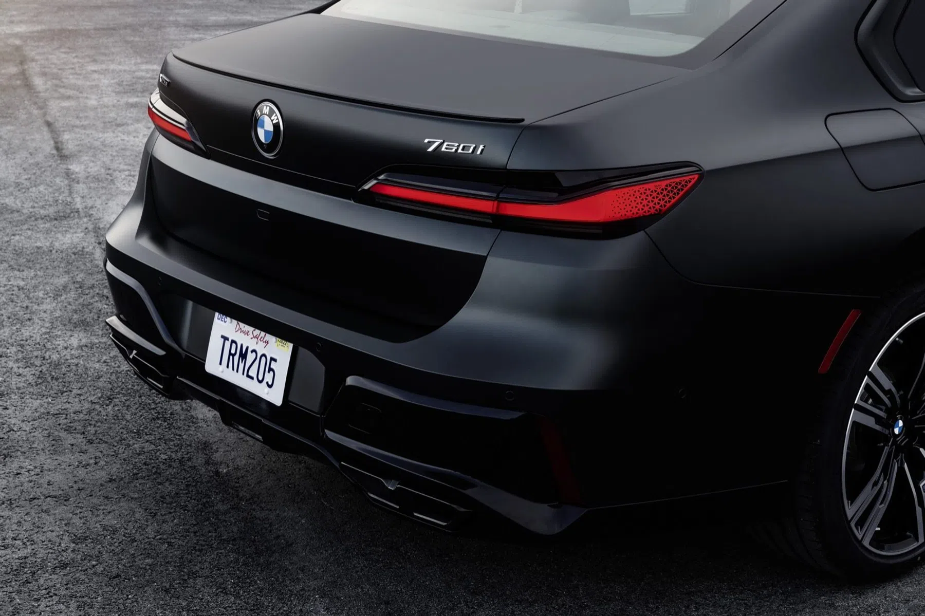 BMW i7