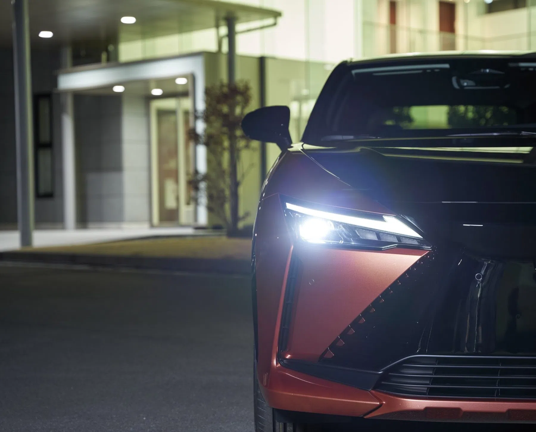 Lexus RZ450e