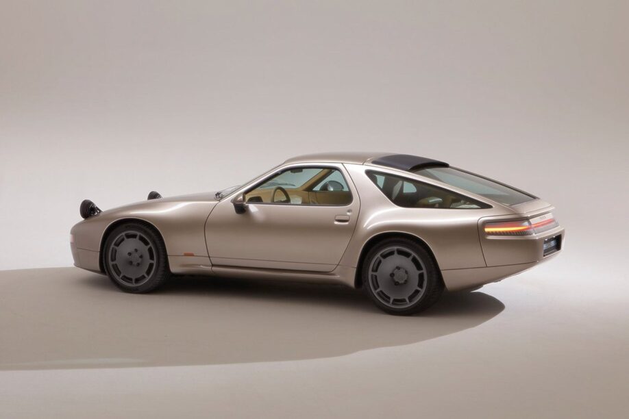 Porsche 928 restomod