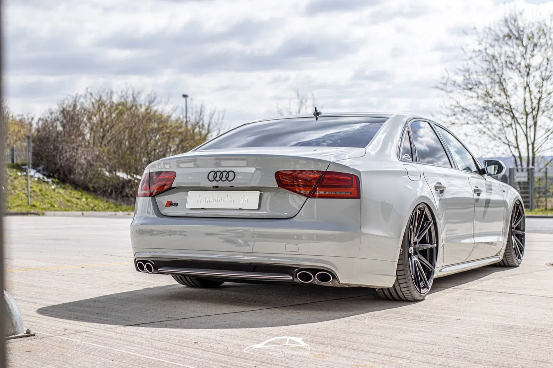 oude Audi S8