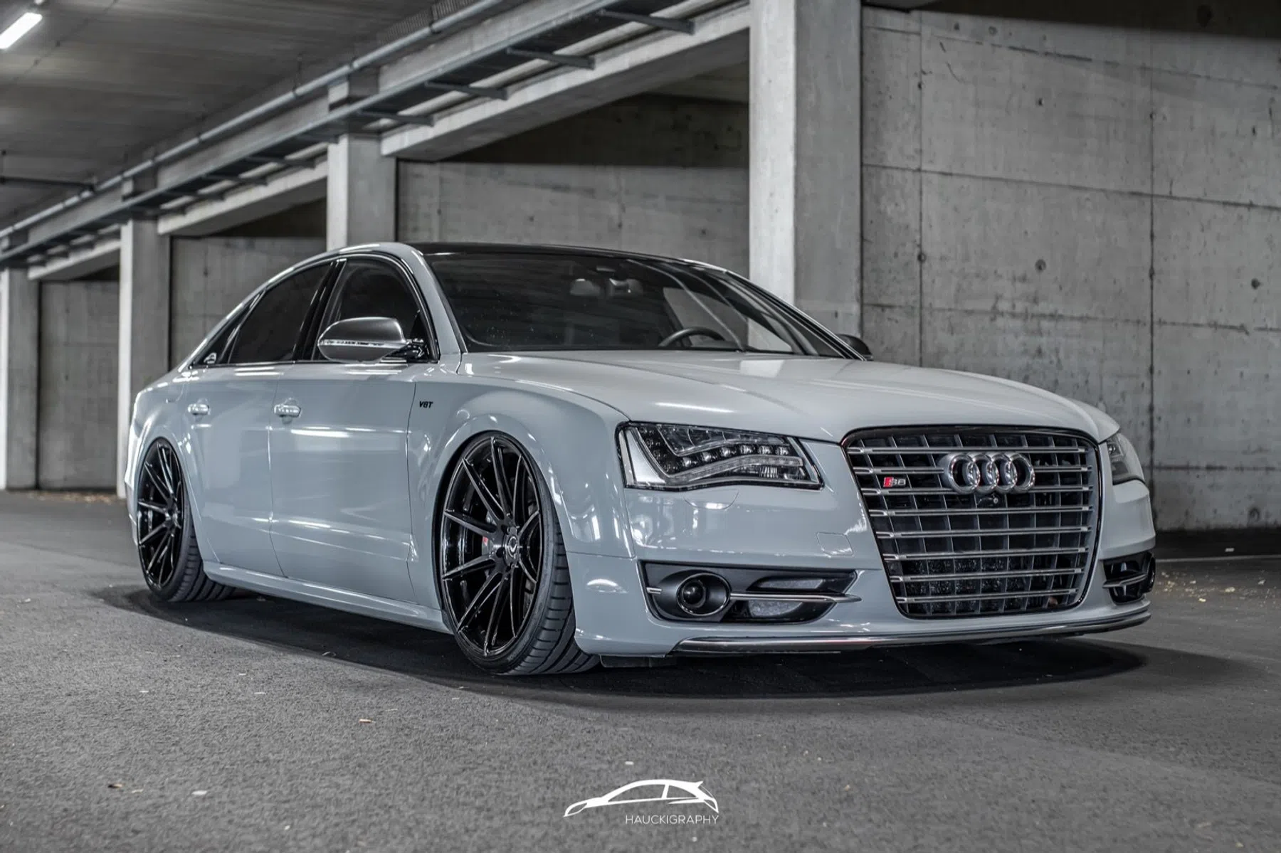 oude Audi S8