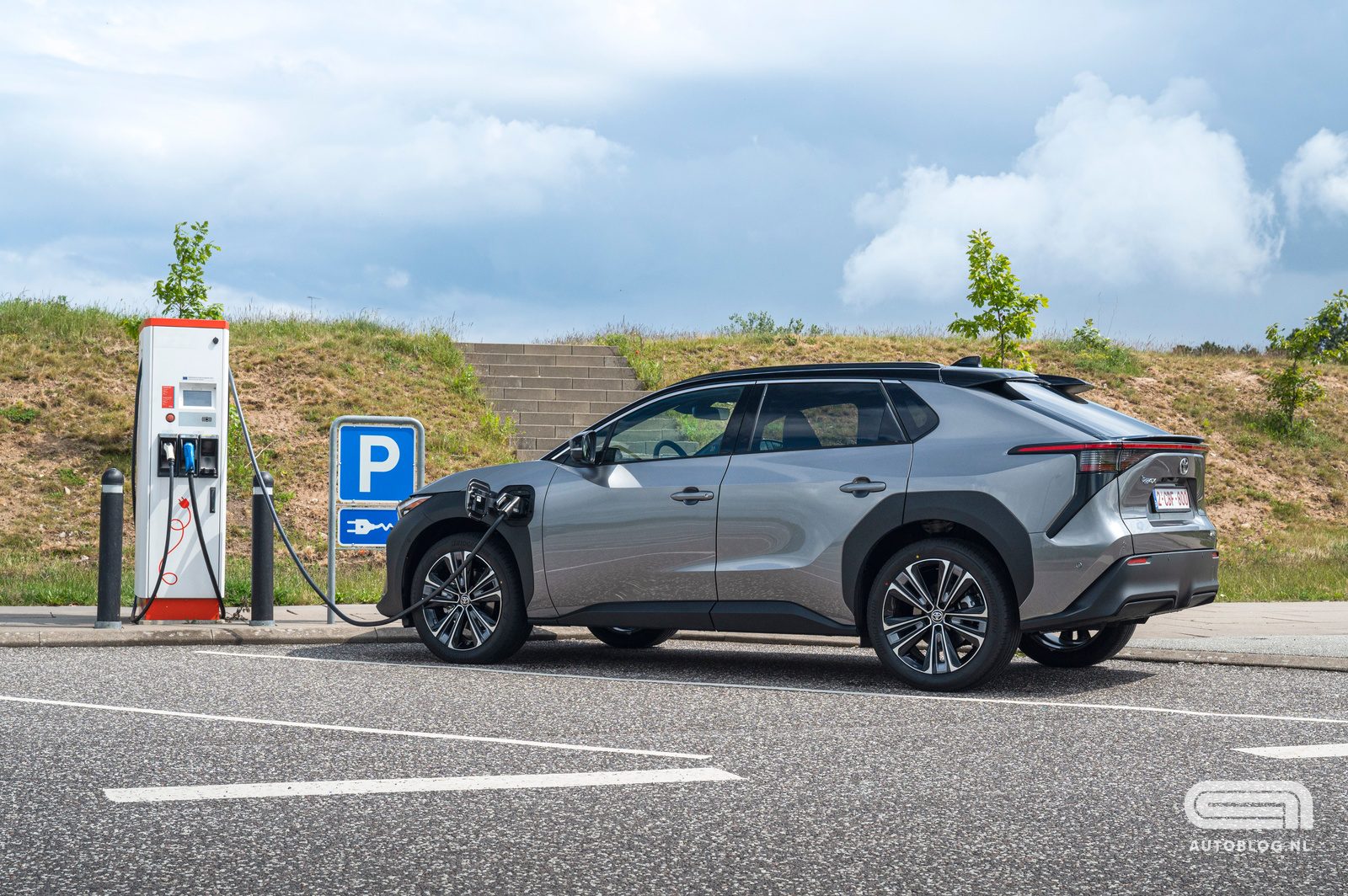 Toyota bZ4X rijtest en video