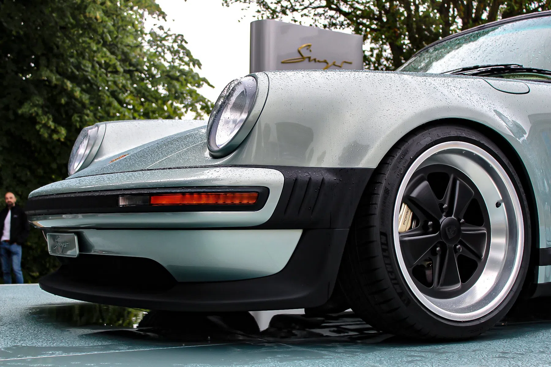Singer 930 Turbo