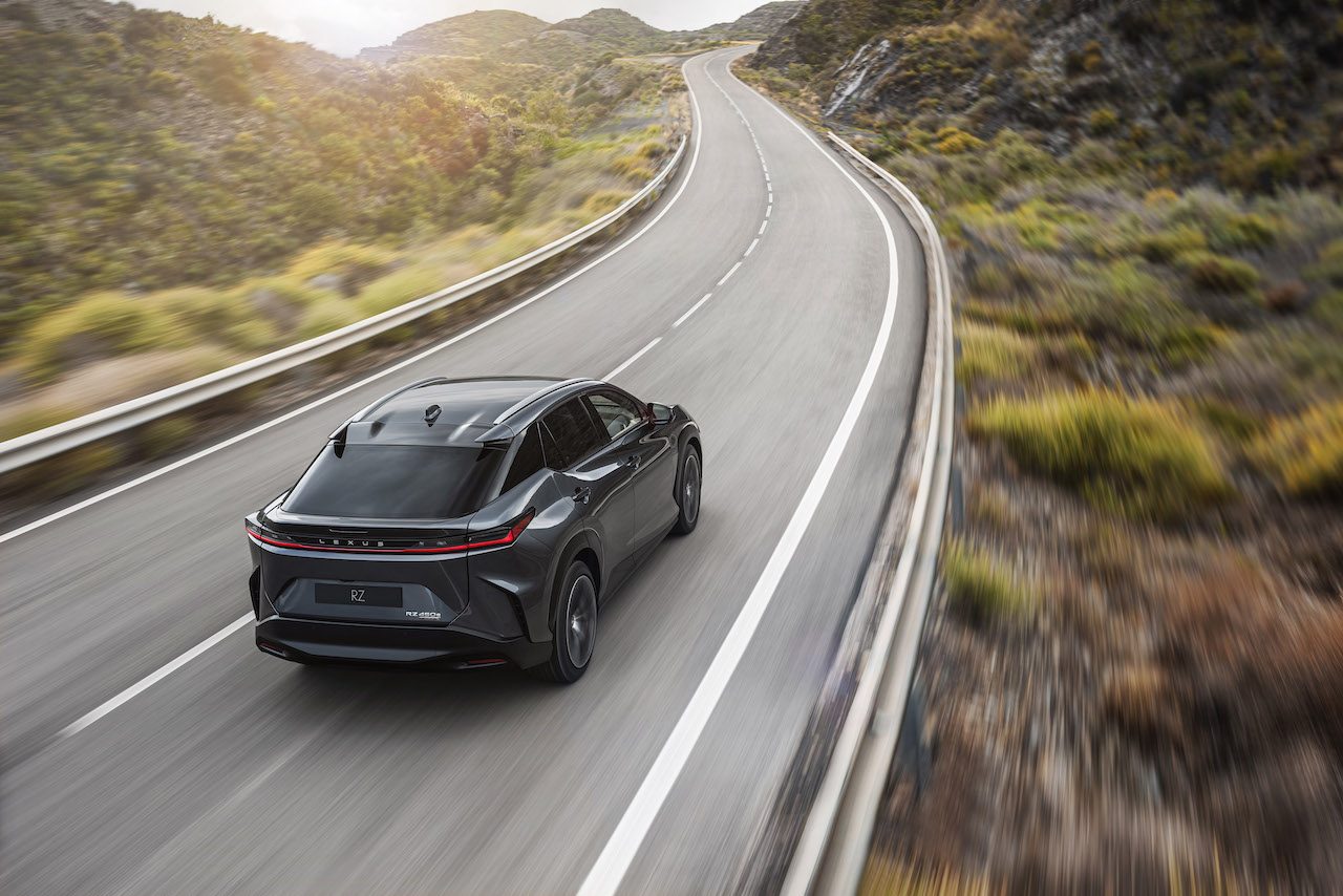 Lexus RZ450e prijs: te duur voor je leasebudget?