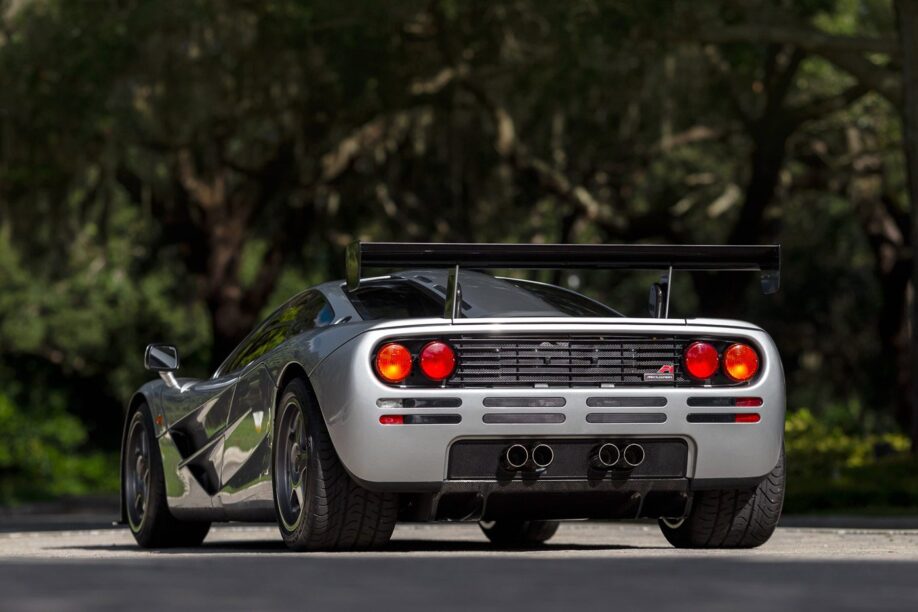 McLaren F1 met BMW Z1 koplampen
