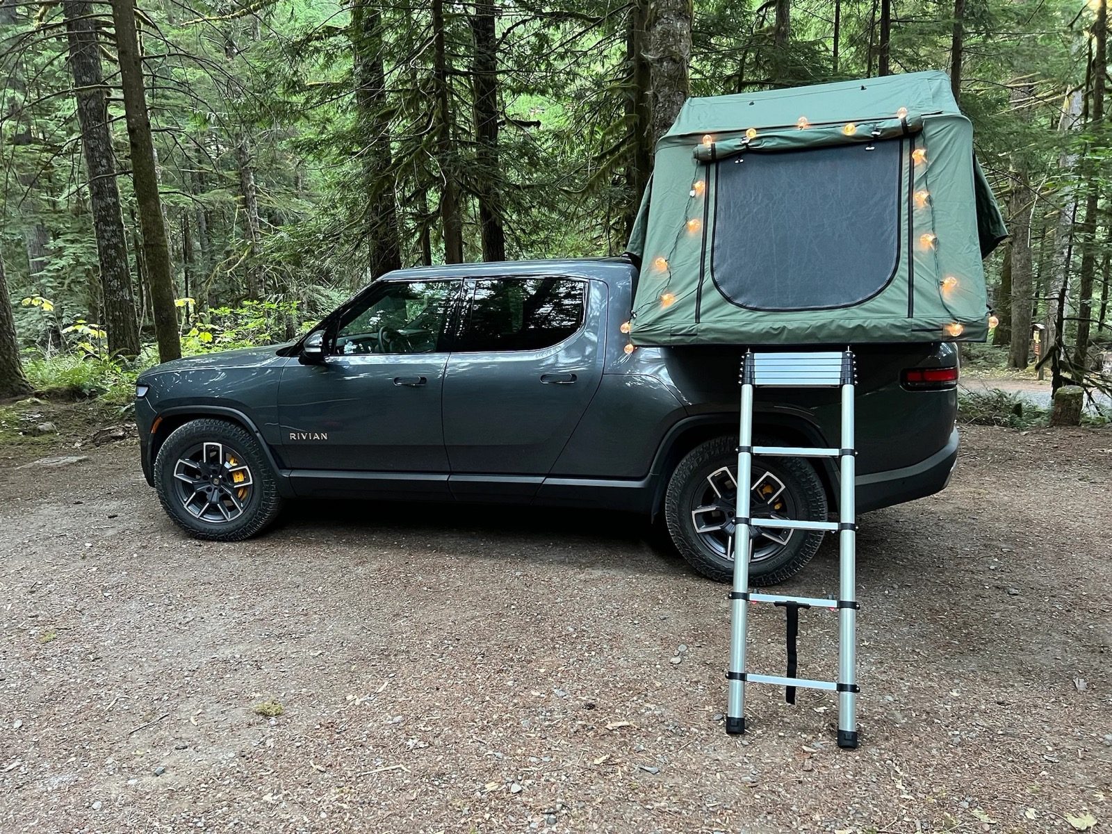 kamperen met de Rivian