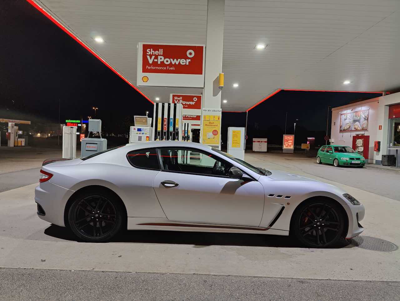 Autoblog Garage: introductie Maserati GranTurismo MC Stradale