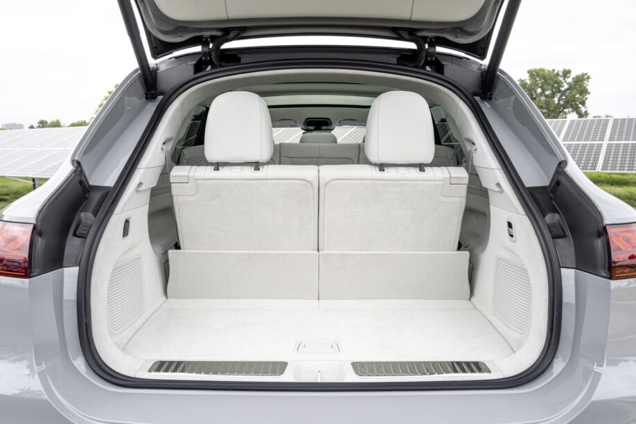 Mercedes EQS SUV rijtest en video