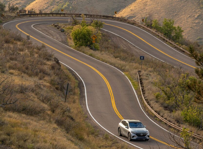 Mercedes EQS SUV rijtest en video