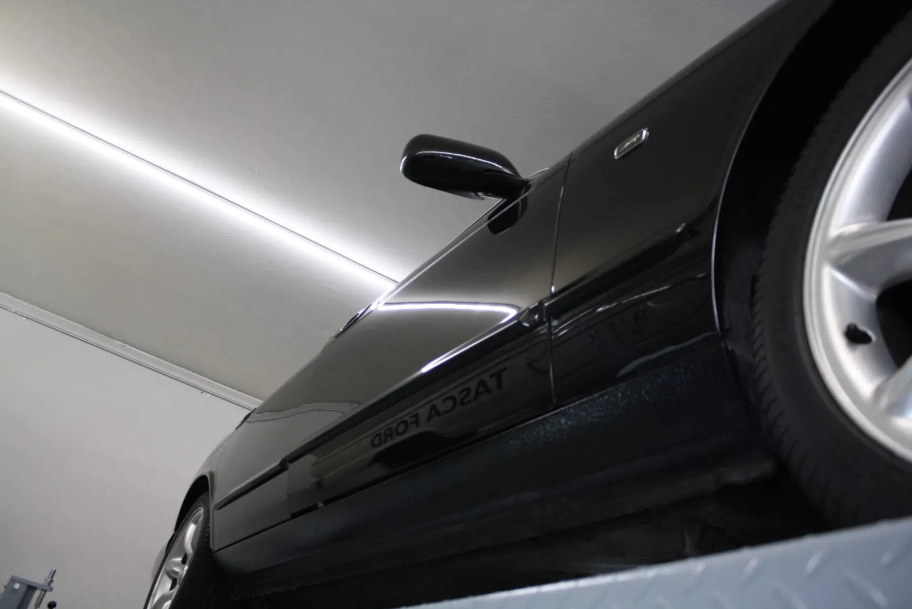roestvrije Jaguar XJR