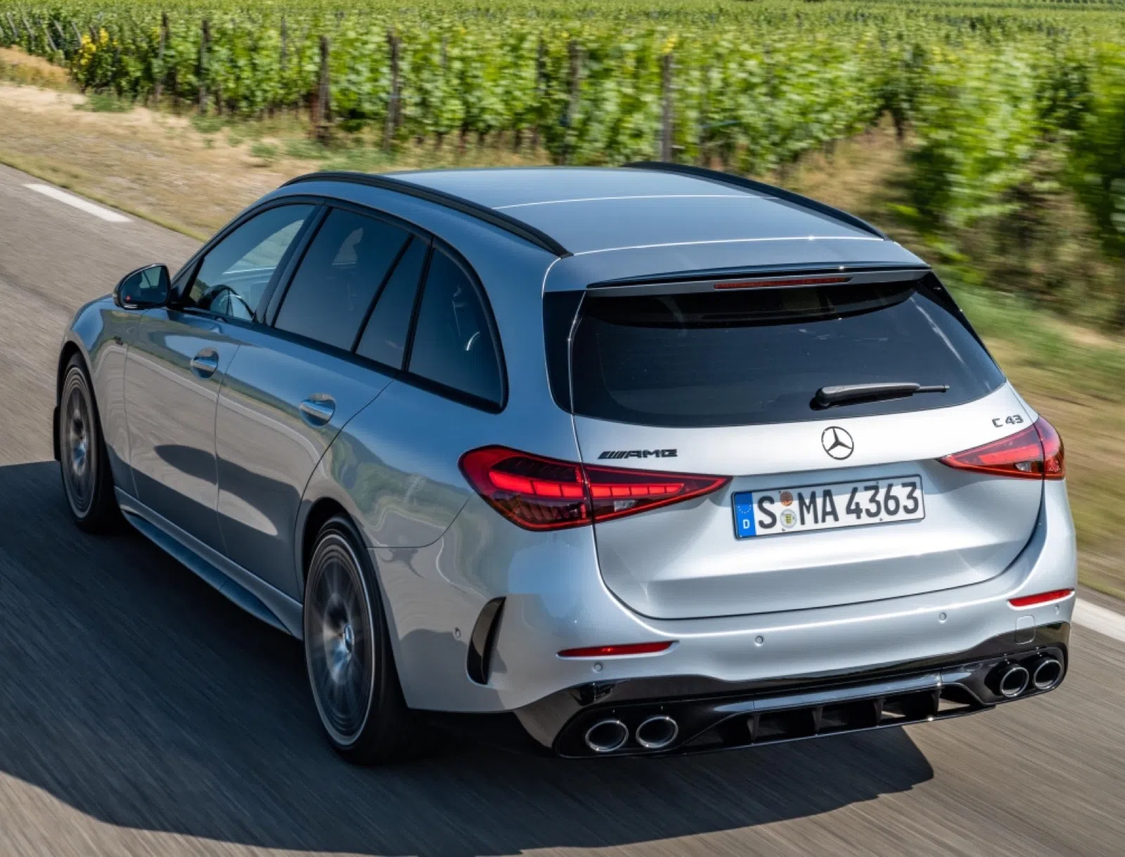 Laatste teaser C63 AMG met viercilinder. Beloofd.