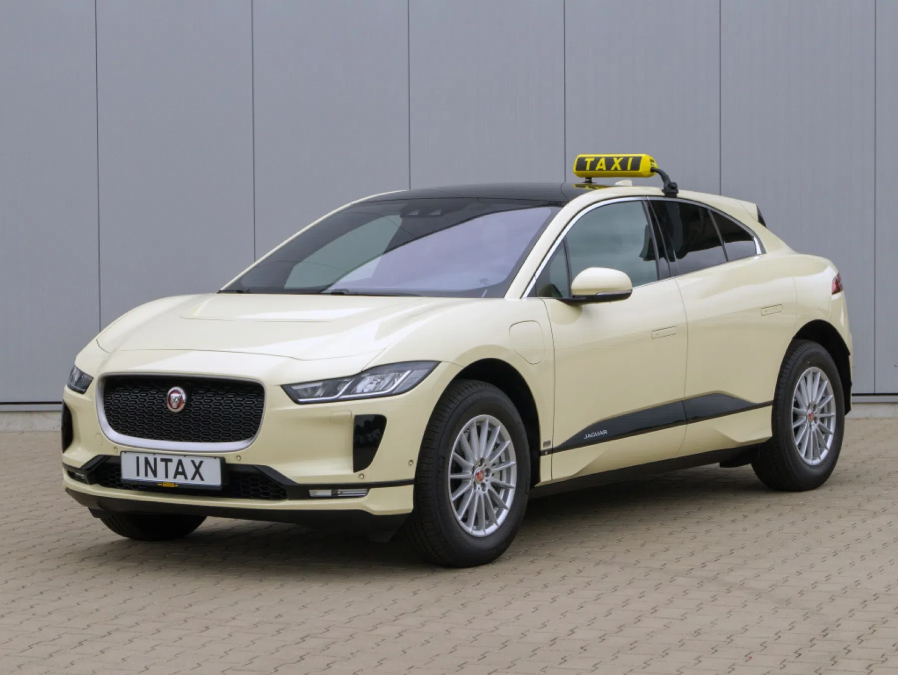 Uber verbiedt auto's met verbrandingsmotor