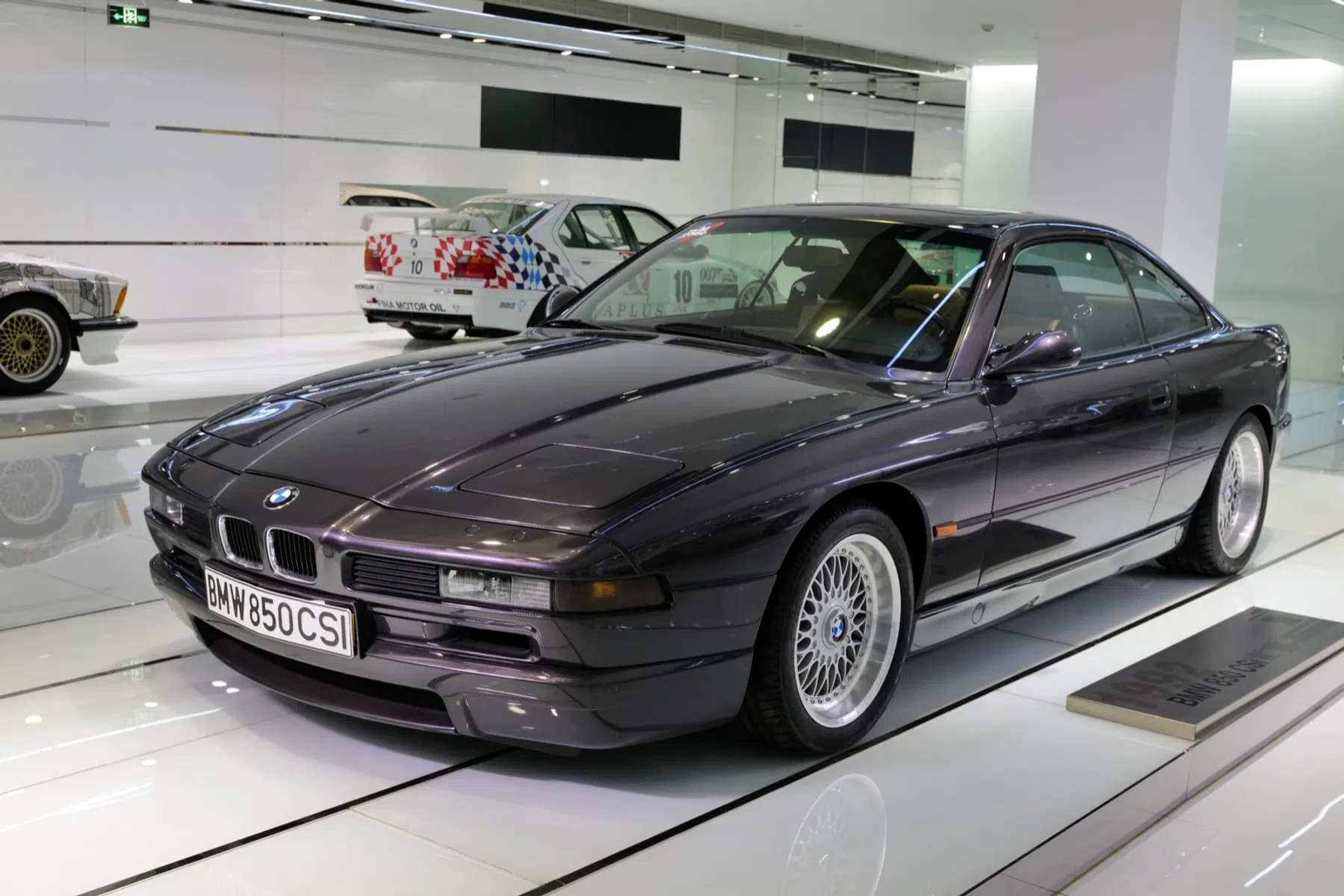 BMW 850 CSI prototype