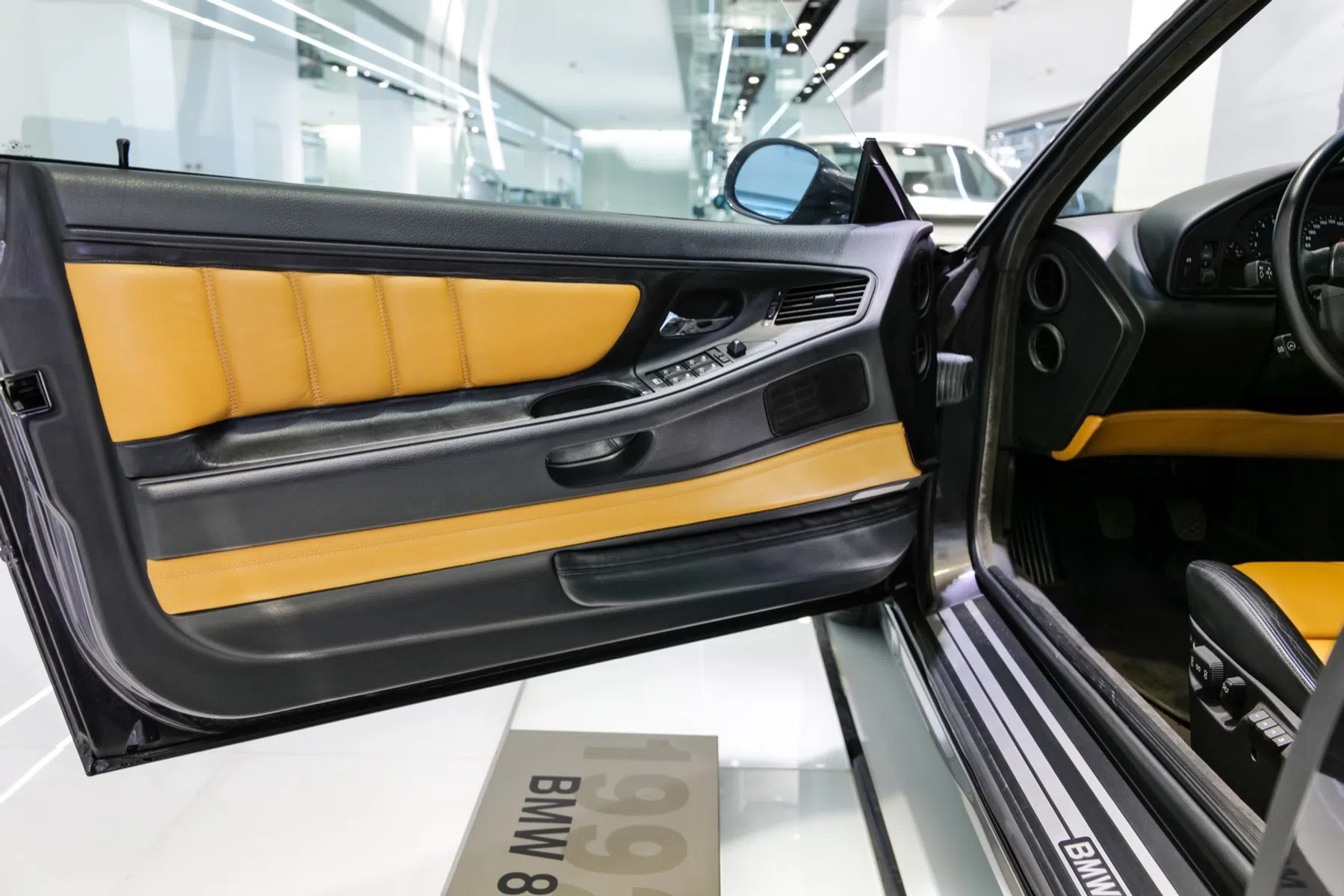 BMW 850 CSI prototype