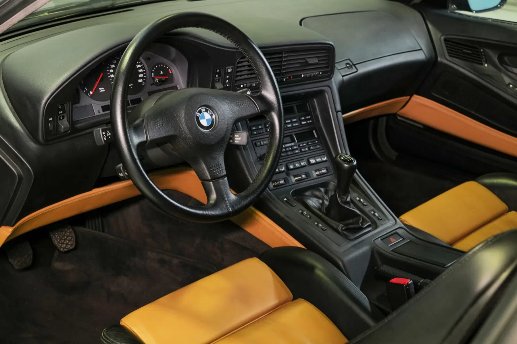 BMW 850 CSI prototype