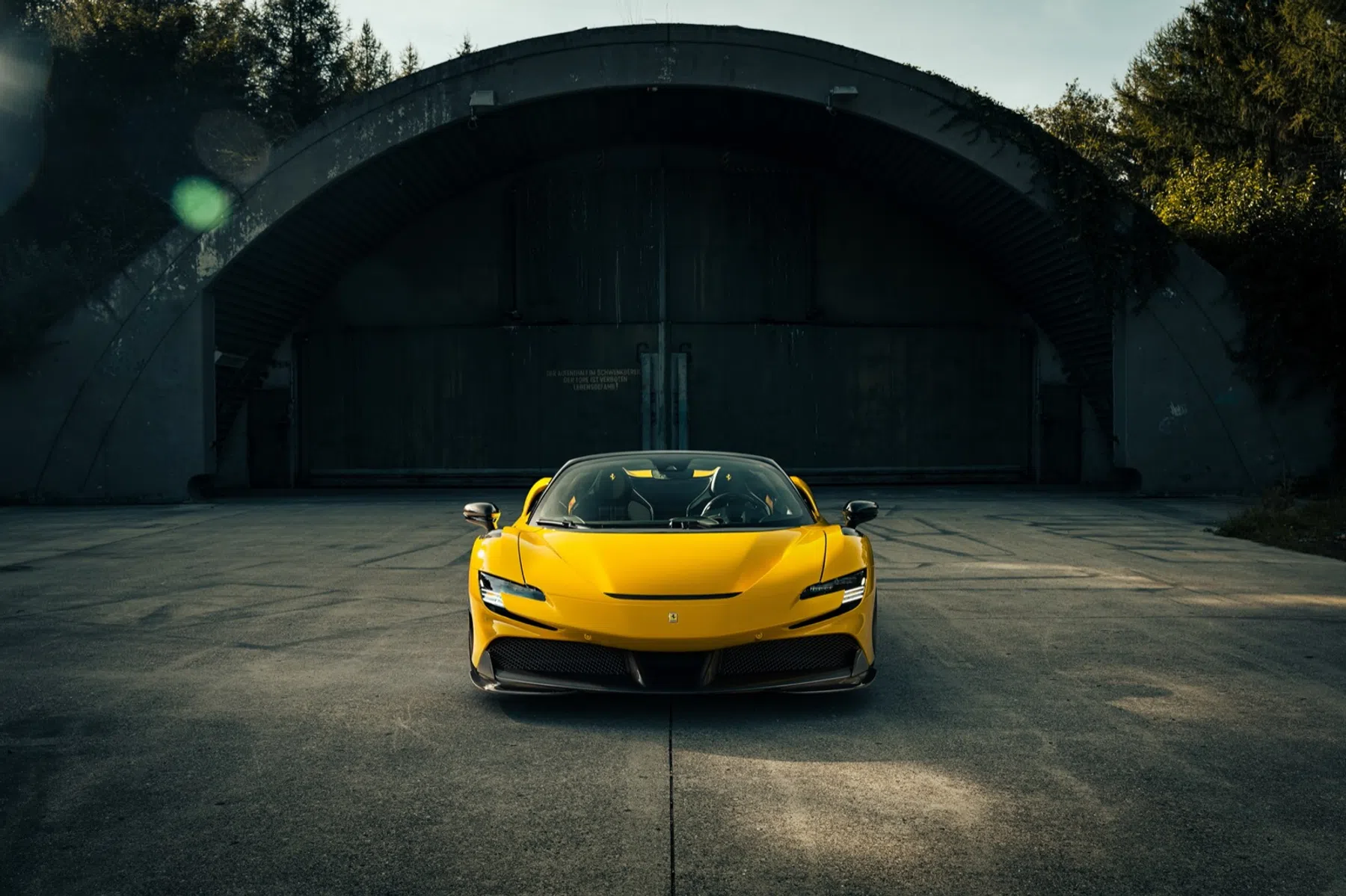 1.109 pk sterke SF90 is sterker dan auto Leclerc