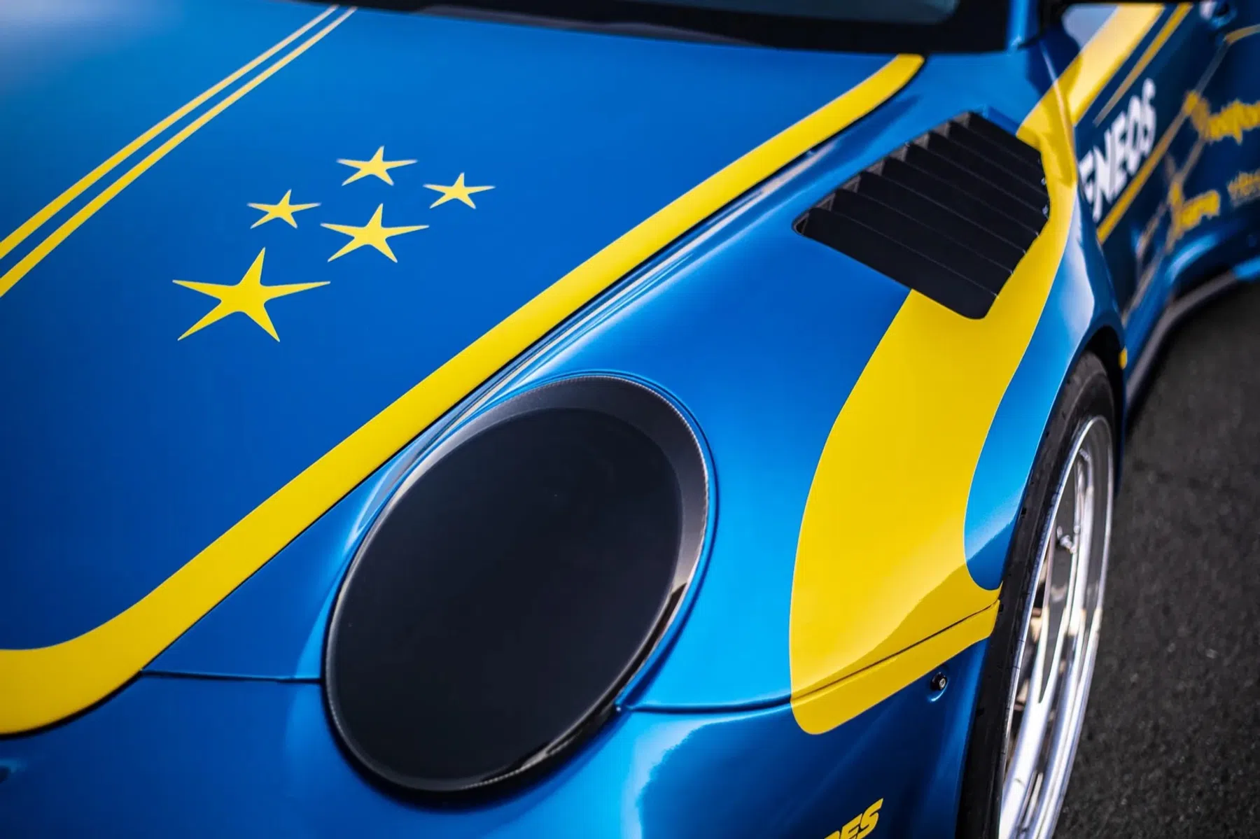 911 met viercilinder