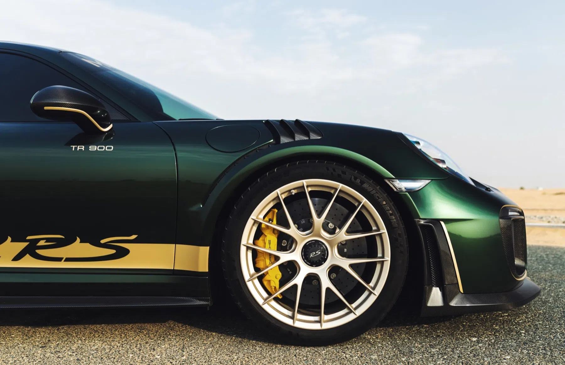 donkergroene 911 GT2 RS