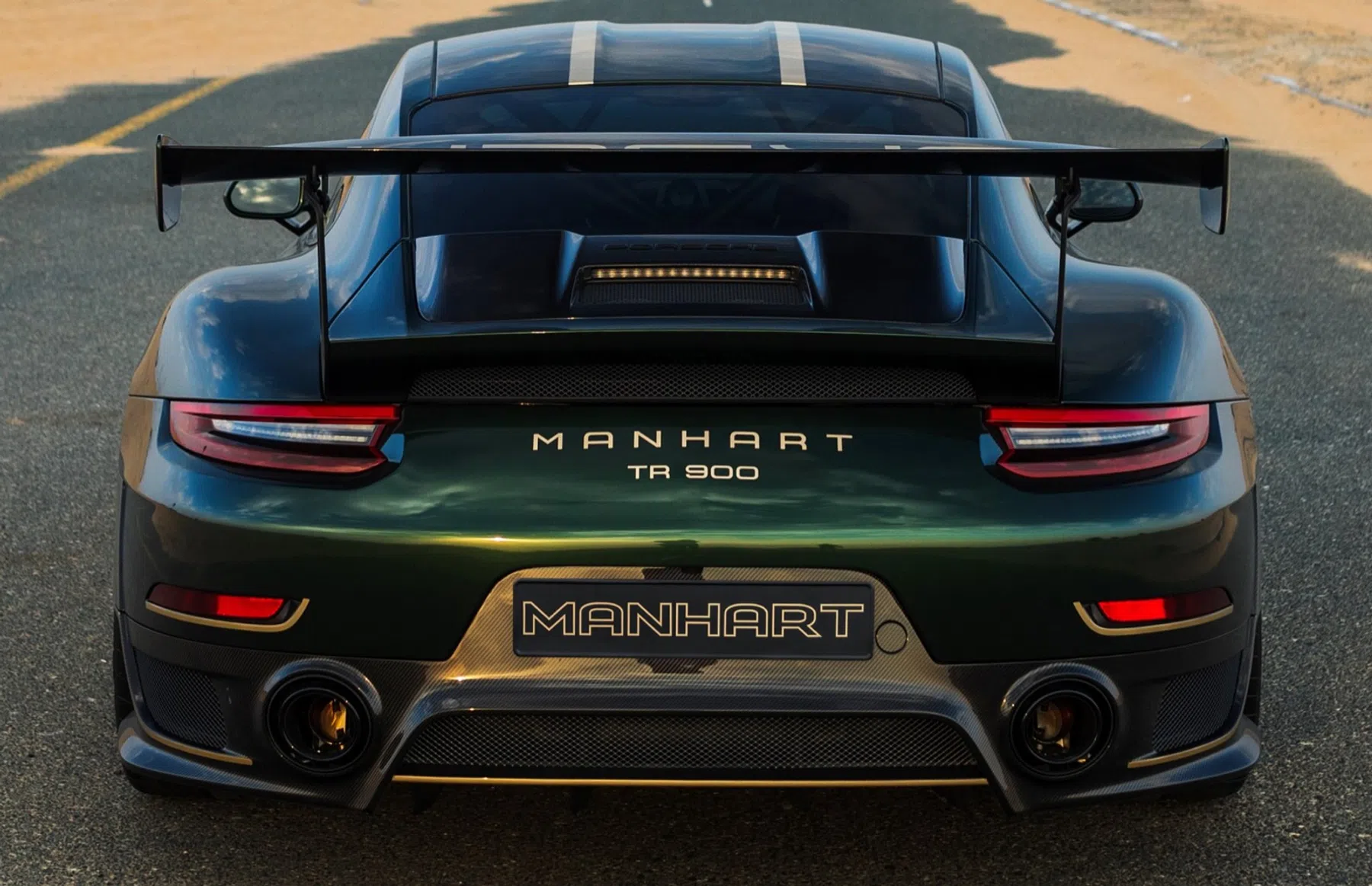 donkergroene 911 GT2 RS