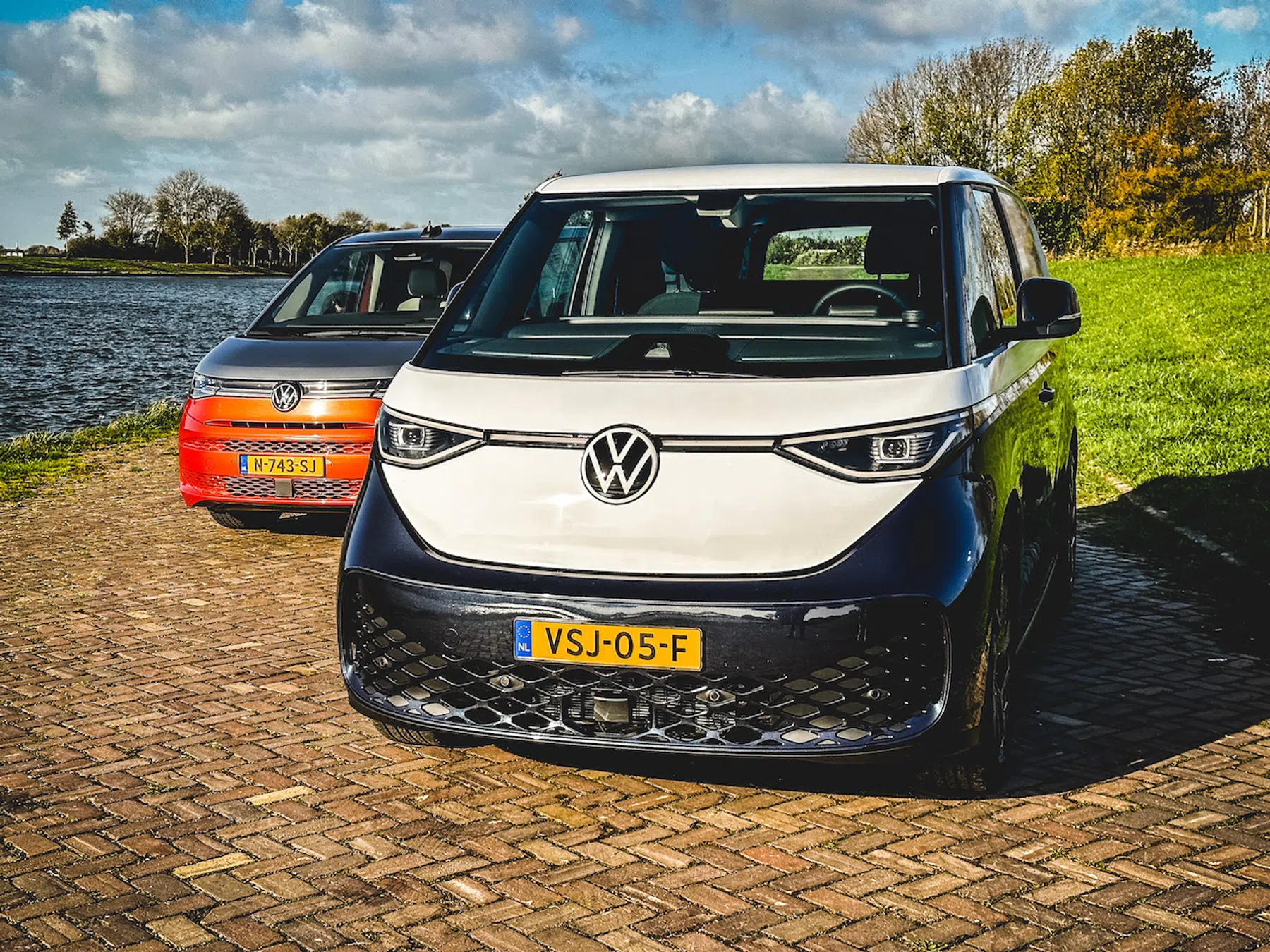 Id Buzz Multivan Volkswagen ID Buzz & Multivan rijtest video