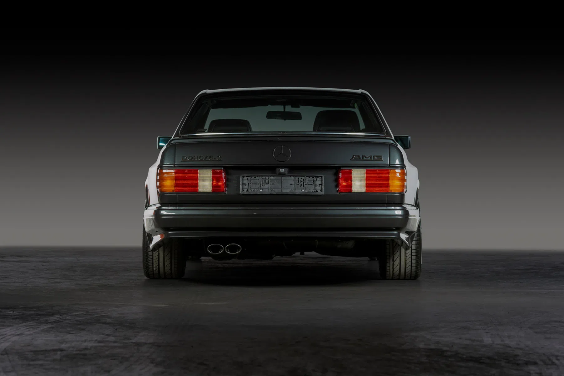 Deze Mercedes 560 SEC bracht 5 ton (!) meer op dan verwacht