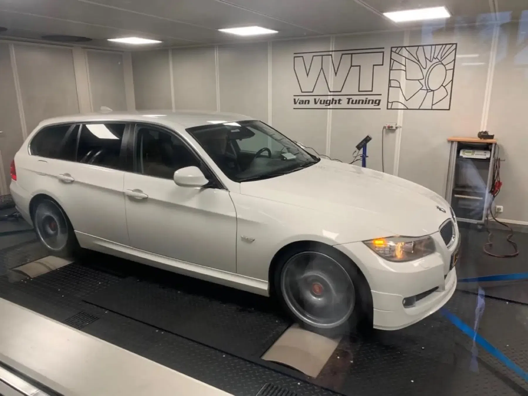 BMW 325d met 328 pk