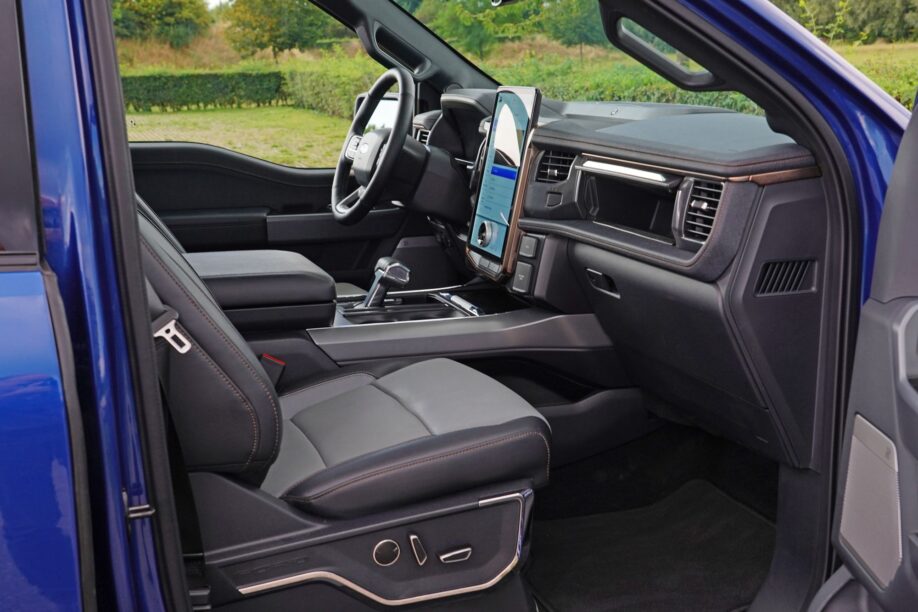Ford F-150 Lightning interieur