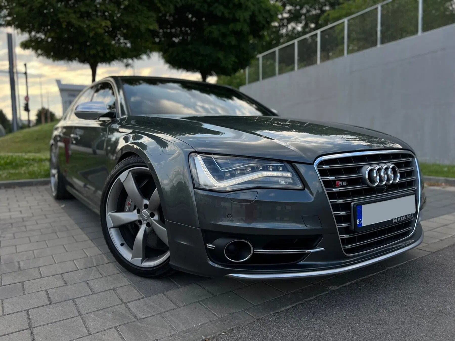 Audi S8 Sleeper