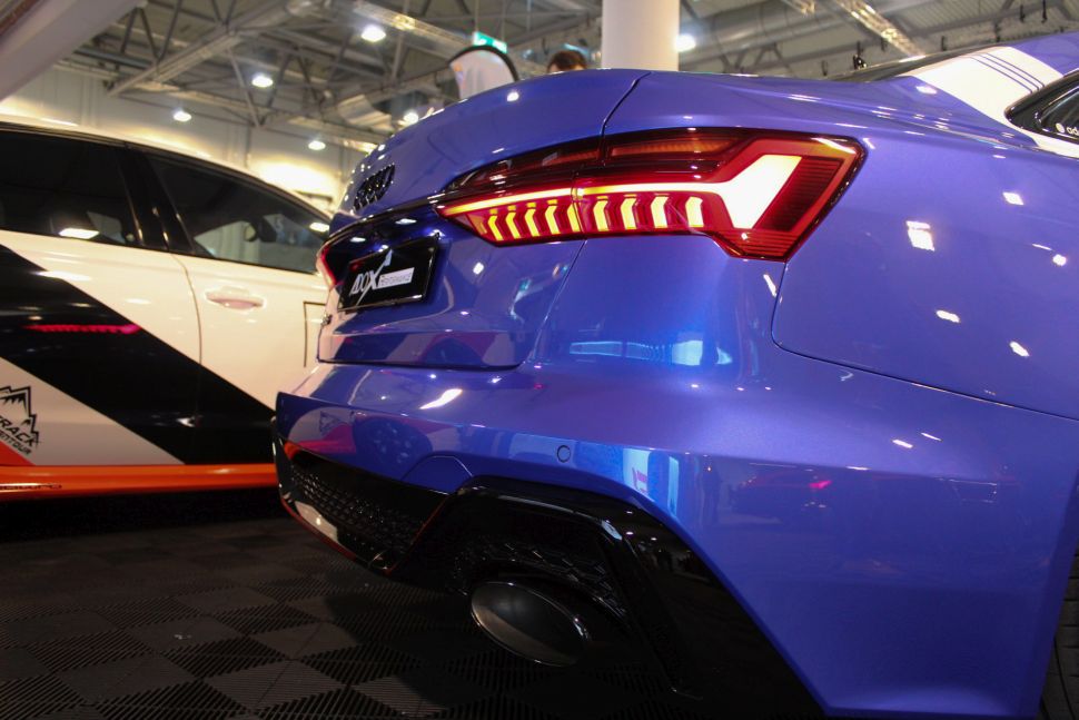 Audi RS6 sedan