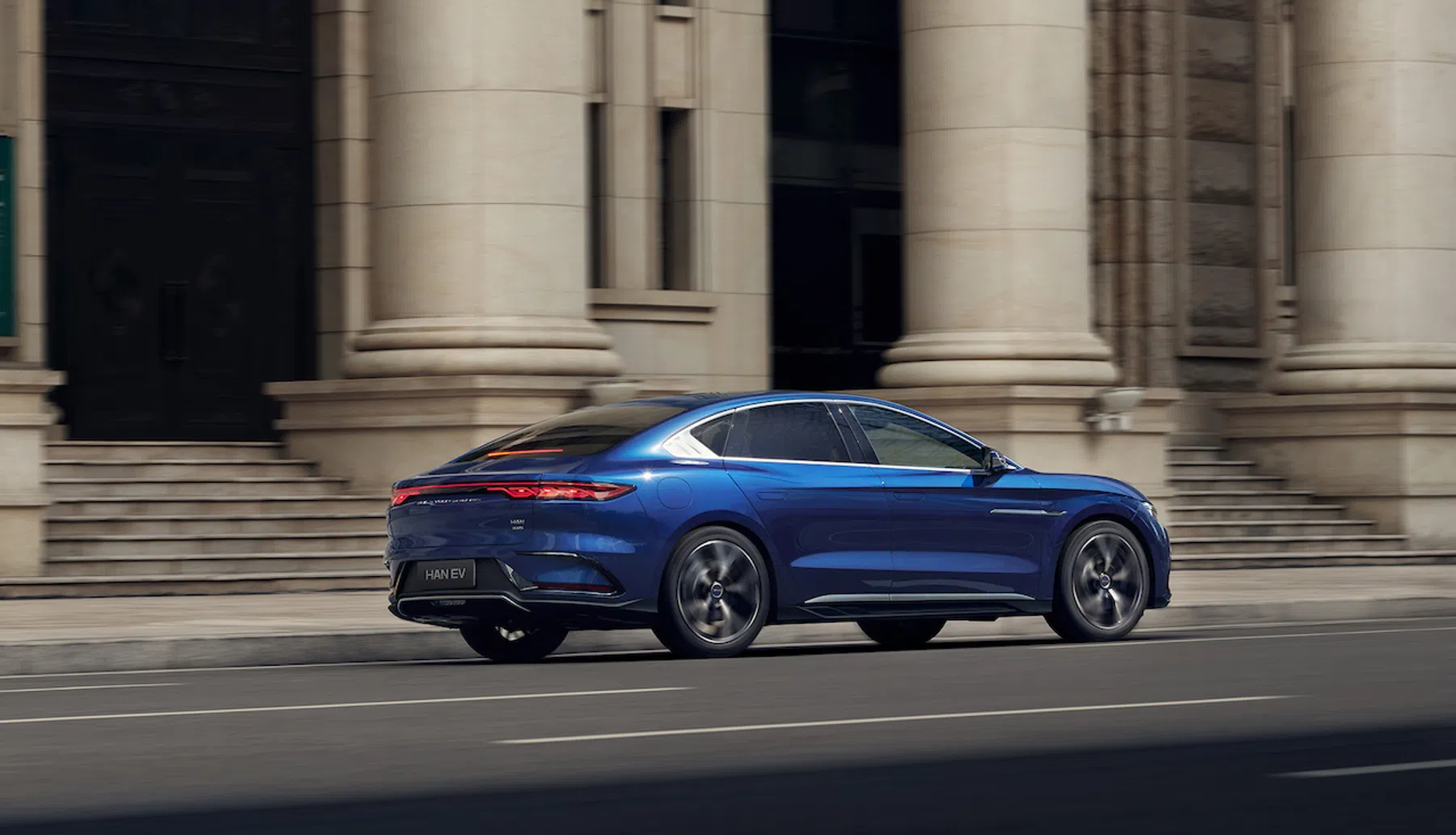 BYD gooit prijzen van alle modellen omlaag