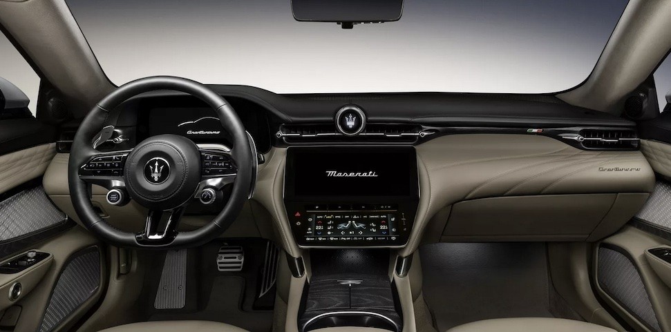 maserati granturismo interieur Modena
