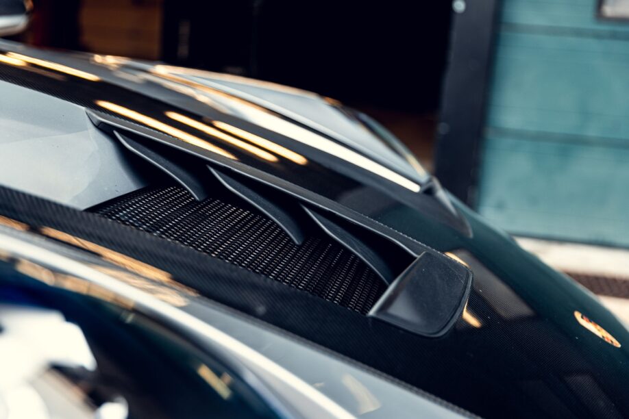 Porsche 992 GT3 RS Weissach