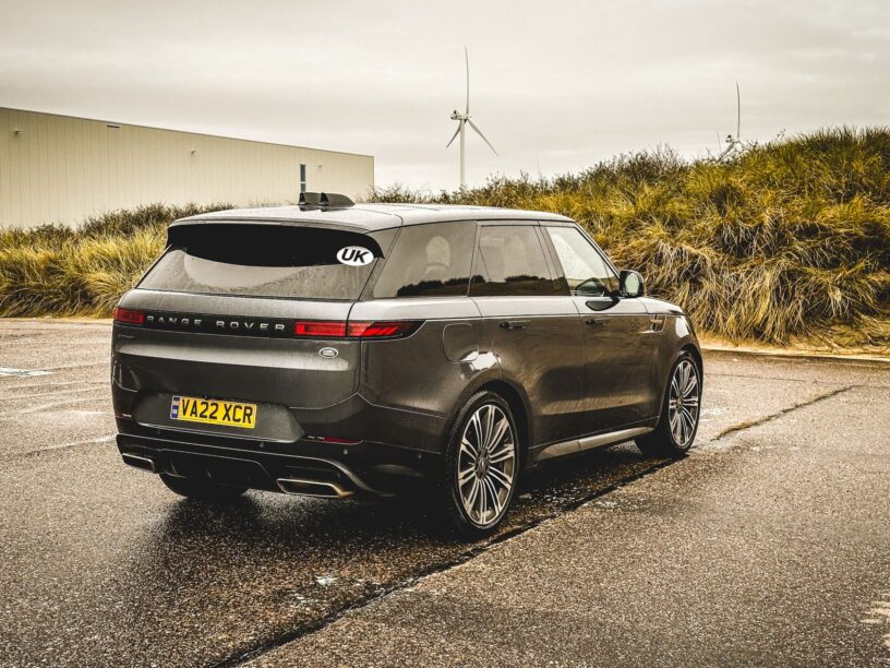 Range Rover Sport P510e - rijtest en video