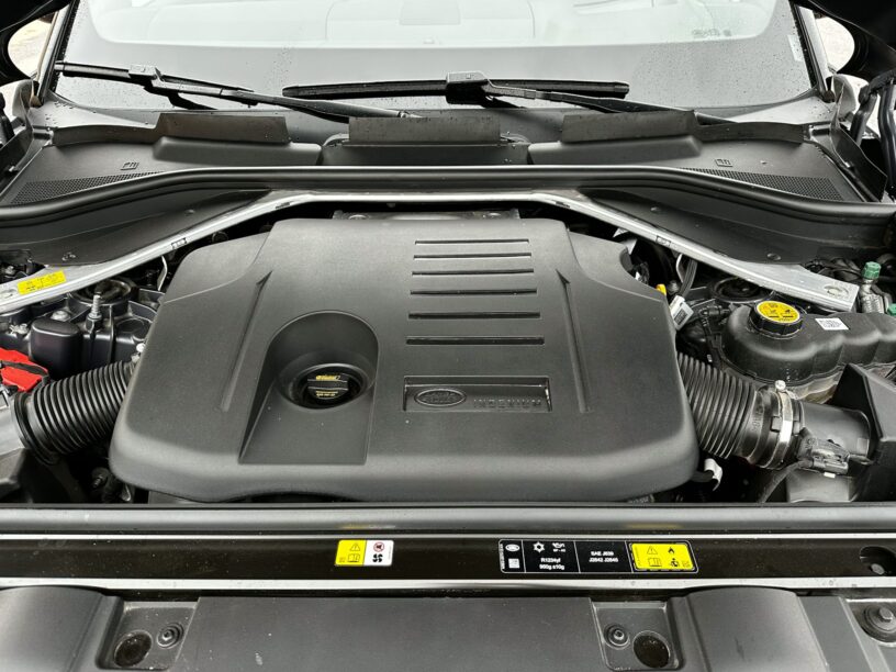 Ingenium zes-in-lijn Range Rover