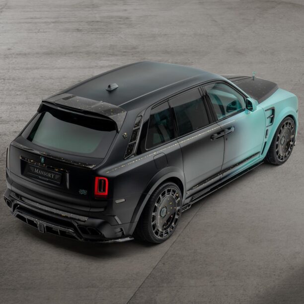 Mansory Rolls-Royce Cullinan met bladgoud