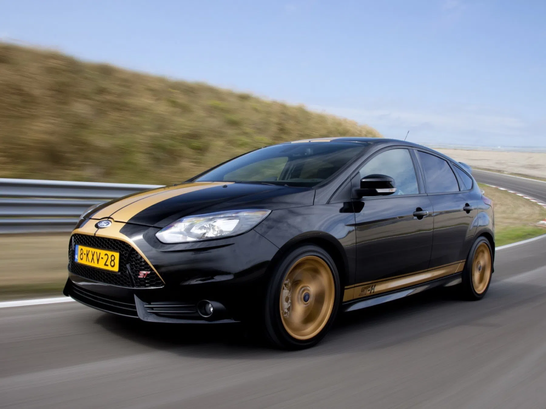 hot hatch 15 mille