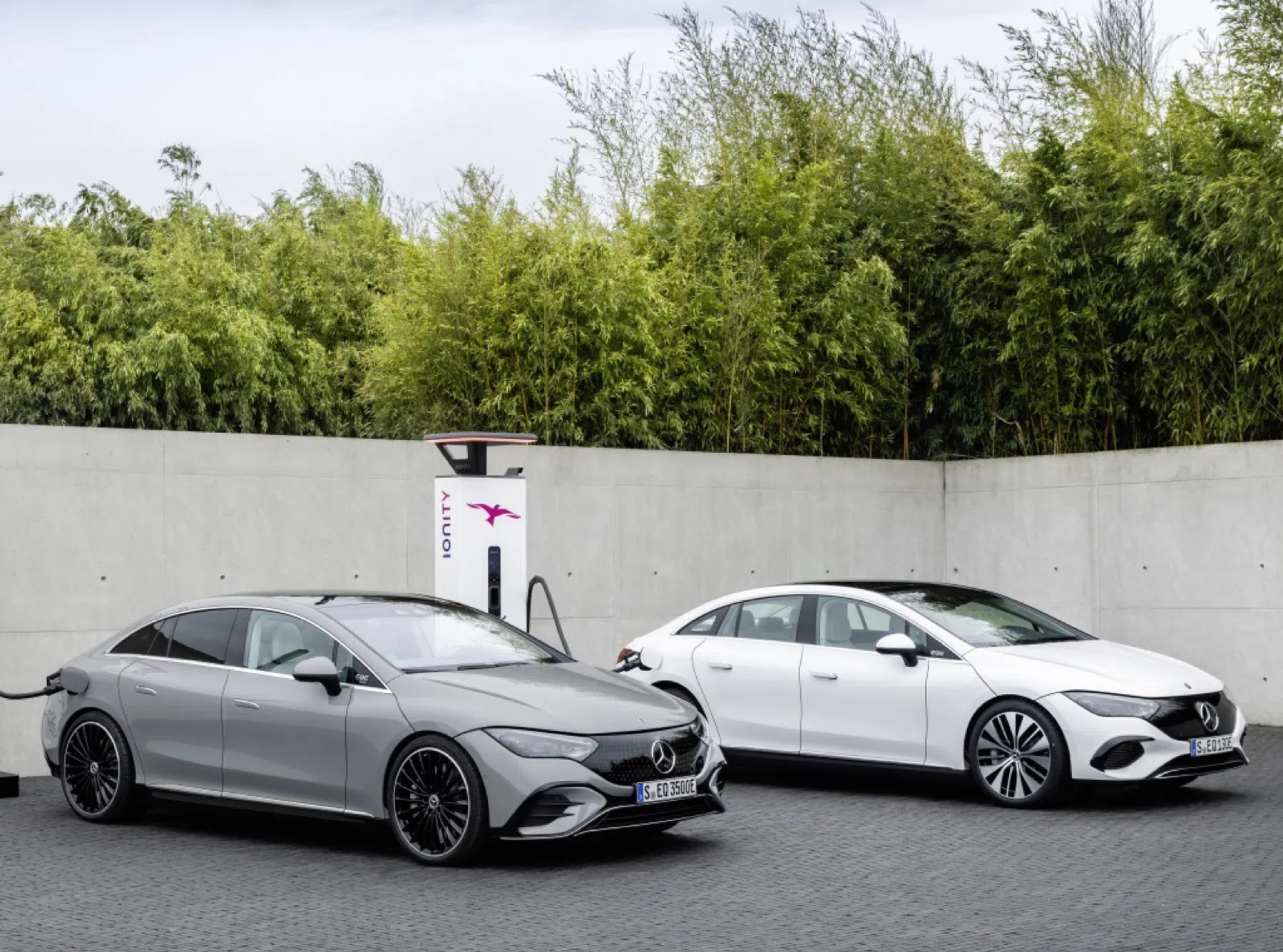 mercedes verkocht 2022