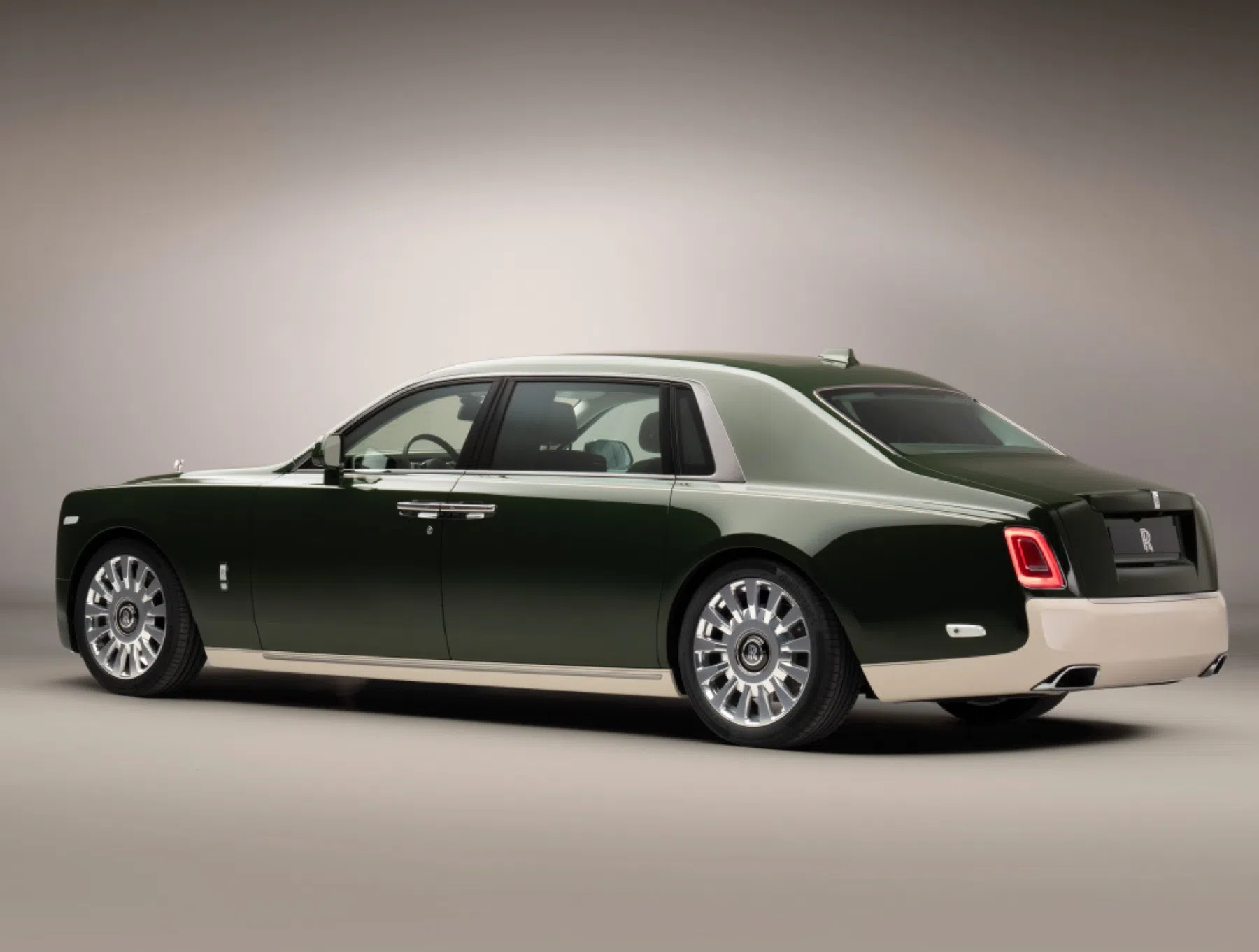 ontzettend veel Rolls-Royce