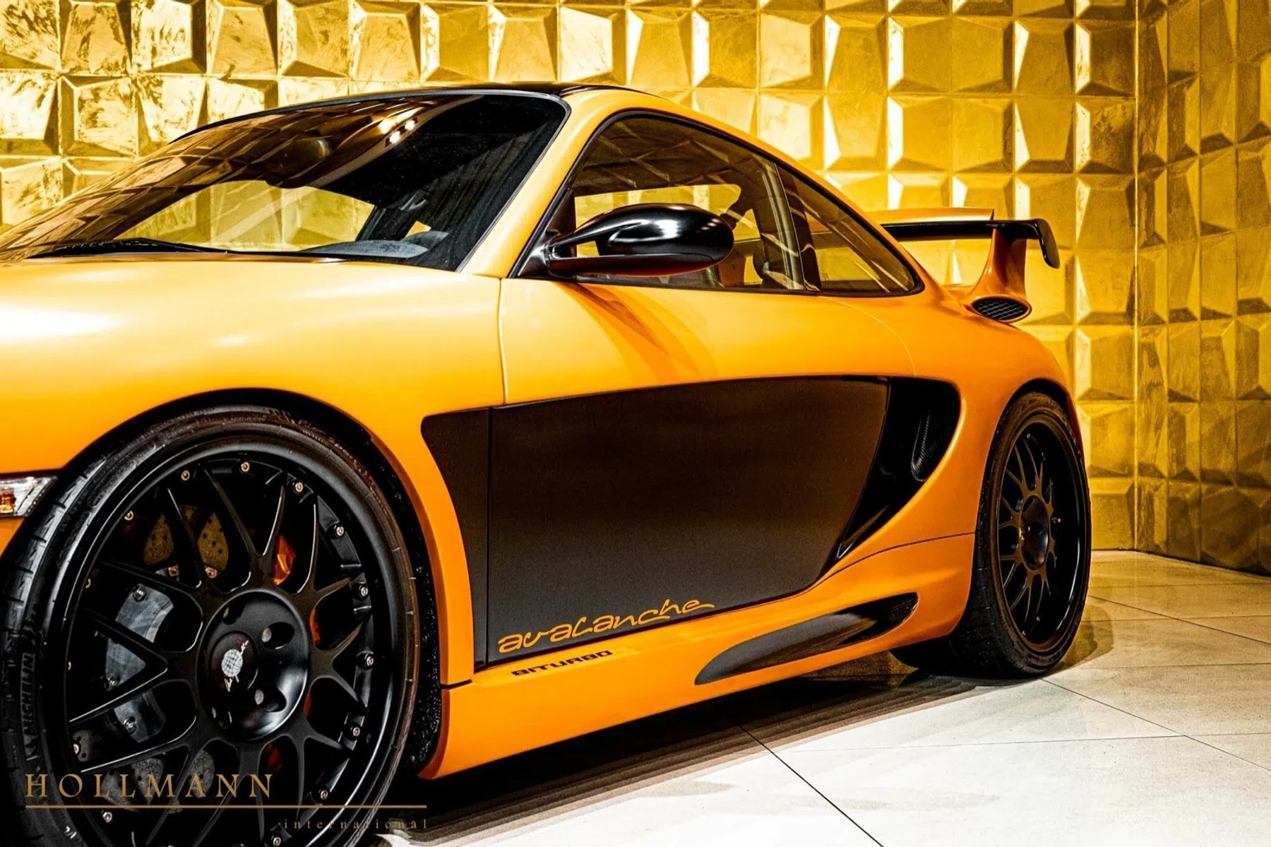 Gemballa Avalanche GTR750