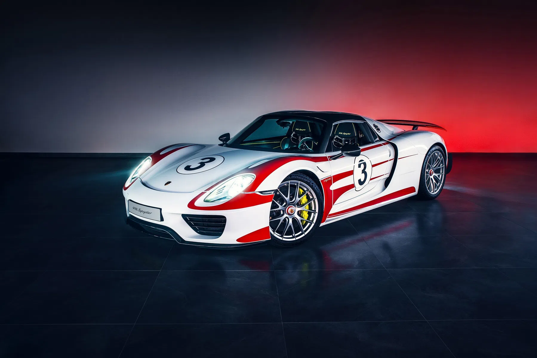 ab-01-Porsche-918-Spyder-