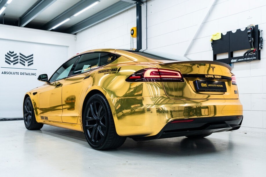 Joel Beukers Tesla Model S Plaid