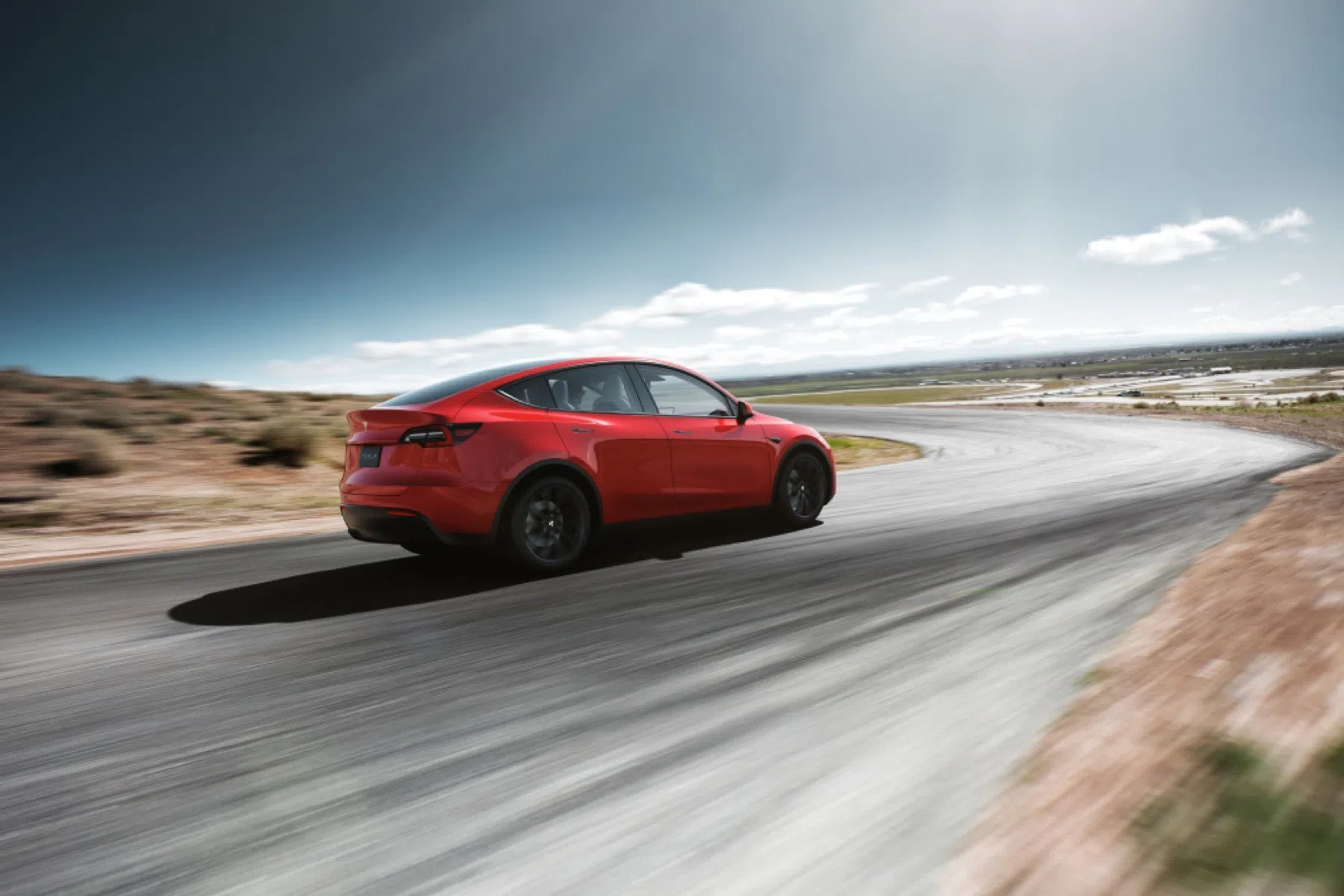 Nissan doet Tesla na